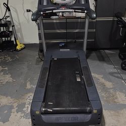 Precor TRM 885 Treadmill
