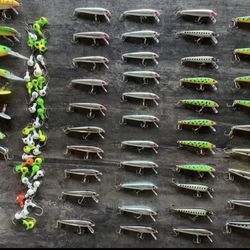 NEW W/O BOXES Misc Fishing Lures Lot-Retail Estimated $300-Itemized pic of Items Attached-Case inc’d
