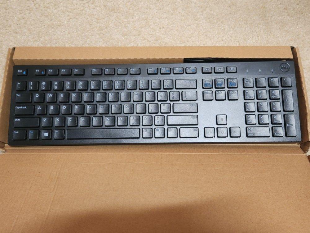 Dell RKR0N USB Keyboard (Black)