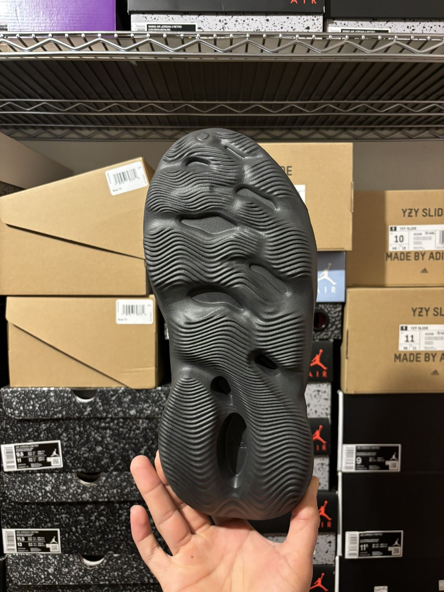 adidas Yeezy Foam RNR Onyx