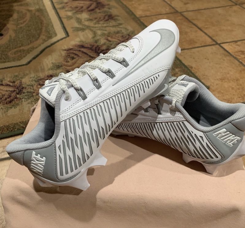 Nike Vapor Edge Pro 360 2 Men's Football Cleats (Size: 7)