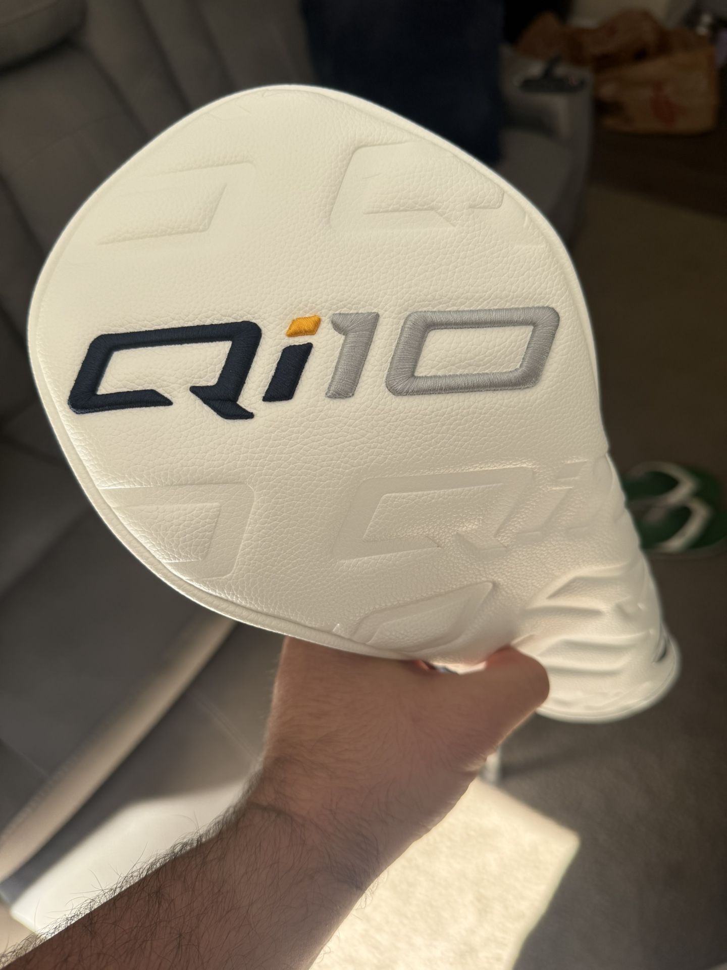 BRAND NEW TAYLORMADE QI10 LS - STILL IN PLASTIC