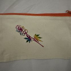 Nwot Rose Flower Leaf Design Makeup Bag