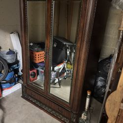 BEAUTIFUL Antique Mirrored Armoire Preston’s Condition 