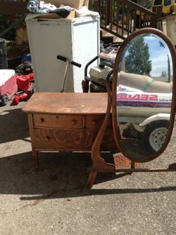 Princess oak dresser with mirror