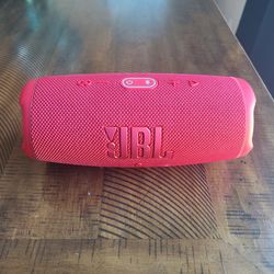 JBL charge 5