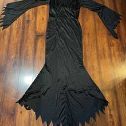 Women’s Elvira Halloween Costume