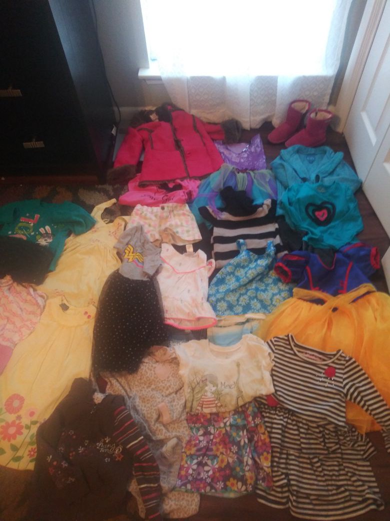 27 Pc. Toddler Girls lot size 4t mix lot of jackets, shoes-jeans dresses etc. Old Navy Children's place Disney