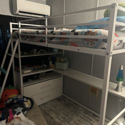 Bunkbed With Desk 