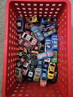 Diecast Nascar Hot Wheel Size Race Car Collection 