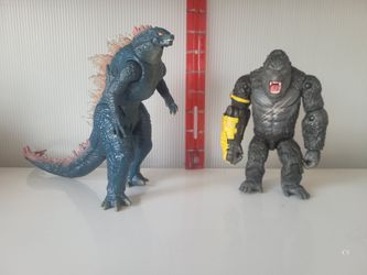 "Godzilla x Kong 6" action figures