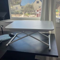 Desk riser 