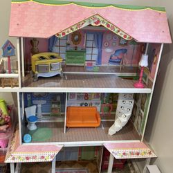 Doll House 