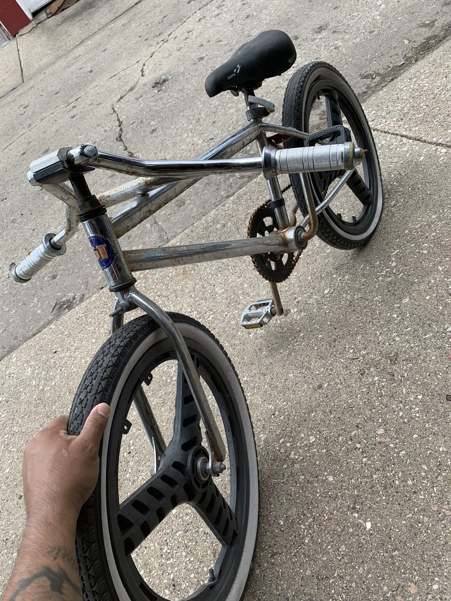 GT Chrome Bike With 20 3 Spoke Rims for Sale in Chicago IL OfferUp