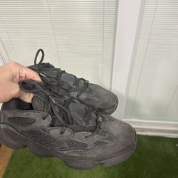 adidas Yeezy 500 "Utility Black" sneakers