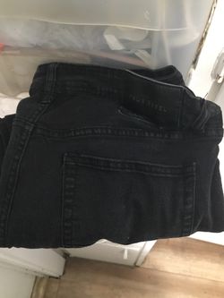 VENDÓ PANTALONES 36x30 A 10 CADA UNO