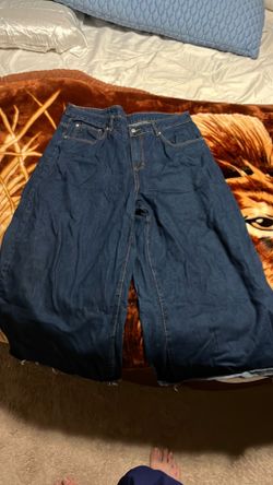 Baggy jeans