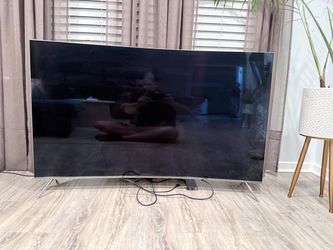 Samsung 65-inch curved 4K Ultra HD Smart LED TV