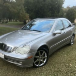 2004 Mercedes-Benz C-Class