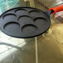 Cast iron pancake pan