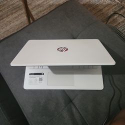 Hp Laptop Model 14-dq0052dx  | 14in 