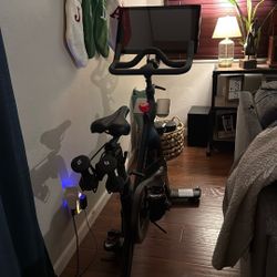 Peloton Spin Bike With 3 Pound Hand Weights