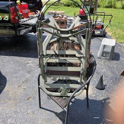 Climbing Tree Stand For Hunting