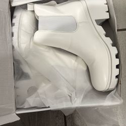 White Boots 