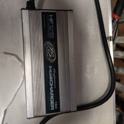 XS POWER BATTERY  CHARGER
