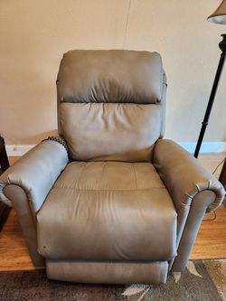 Stanton Lift Chair Model 87956B