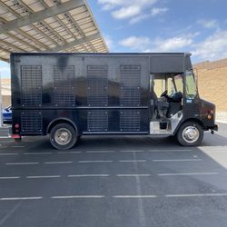 Year 2000 Workhorse StepVan - Low Mileage