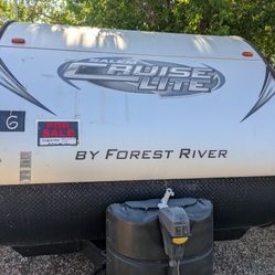 Salem Cruise Lite By Forest River