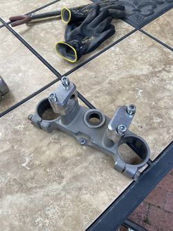 Yz 250/450 triple clamps w/ oversized clamps
