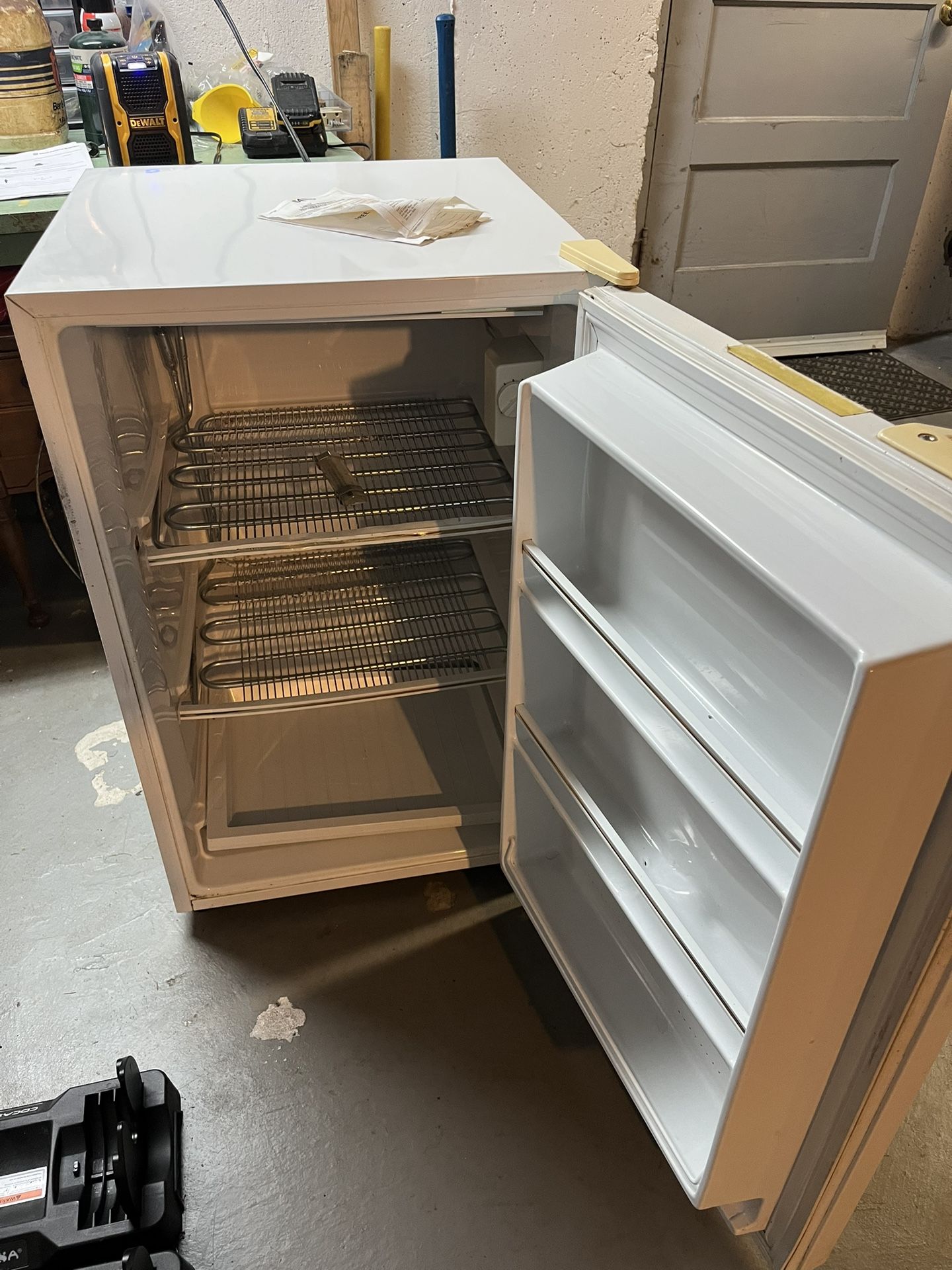 Sanyo HF-500 Freezer