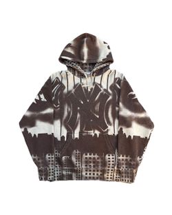 FW21 Supreme x New York Yankees Airbrush Hoodie Men’s Size Medium