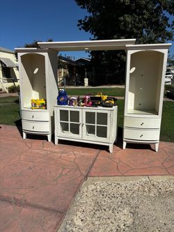 Entertainment Center