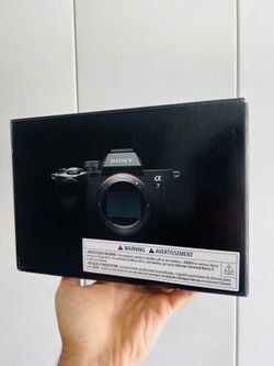 Sony Alpha 7R V Full-frame Mirrorless Camera with Interchangeable Lens (Body Only) Black