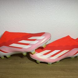 Crazy fast Adidas’s Cleats Size 7