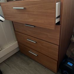 4 Drawer Dresser