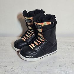 32 Snowboard Boots Mens 8