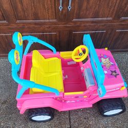 *** POWER WHEELS JEEP ***
