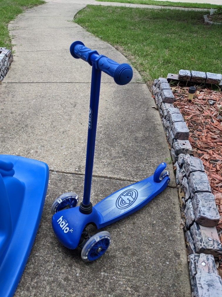 Toddler  Halo Scooter With Lights