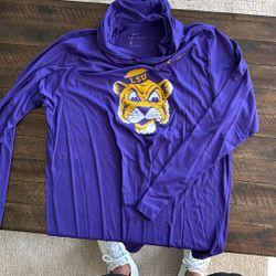 LSU Pullover Medium