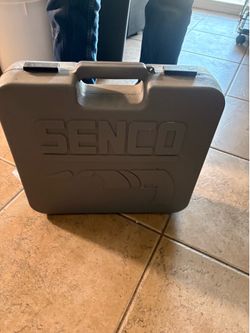Senco DS200-AC Screw hub