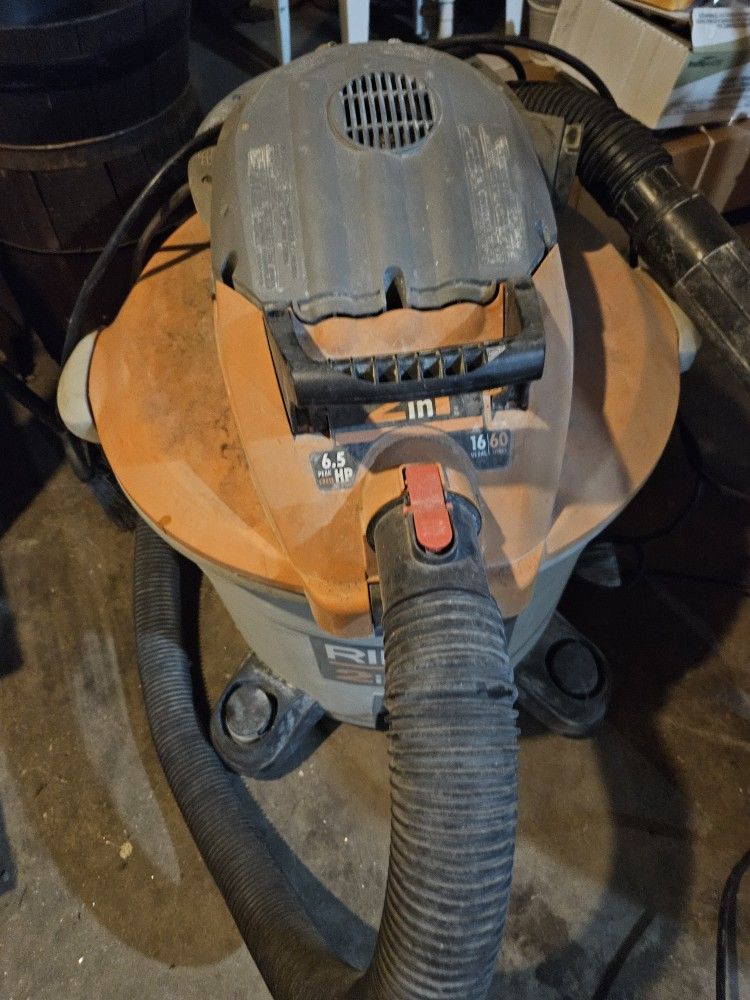 Wet And Dry Shop Vacuum