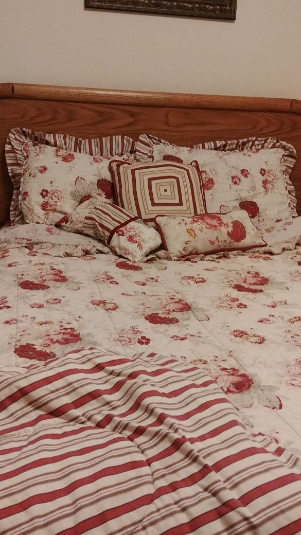 Complete Waverly Floral drapes, comforter set, slipcover, shower curtain set