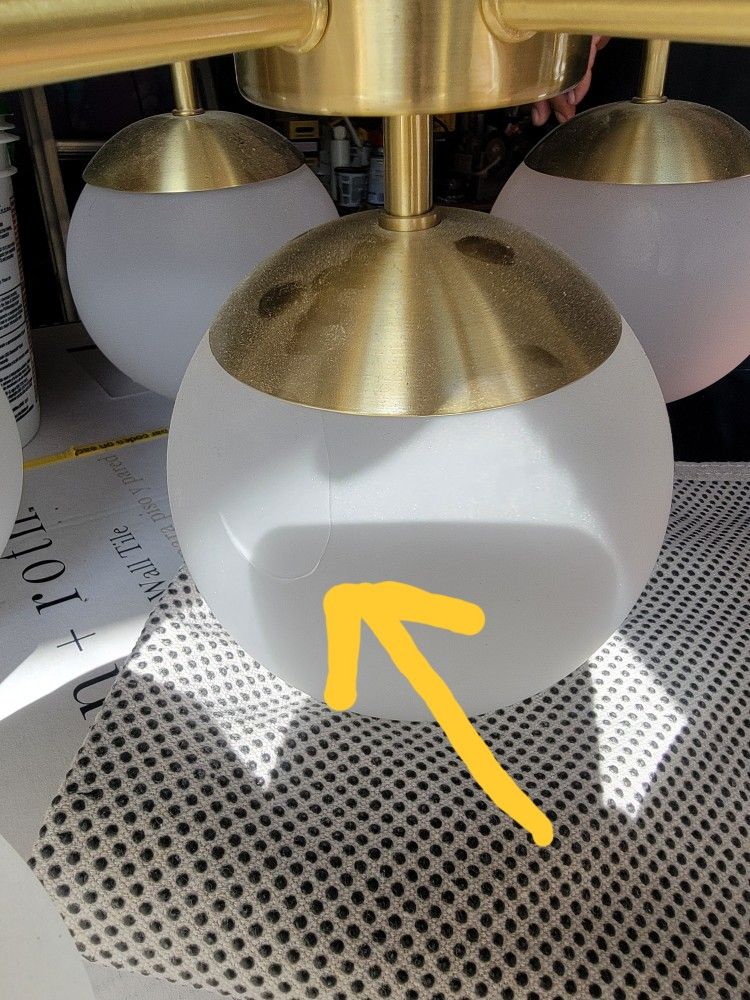 LUXURIOUS LARGE LIGHT FIXTURE