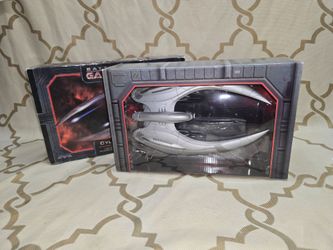 Moebius Models Battlestar Galactica Cylon Raider 1:32 Painted & Assembled Model