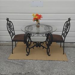 Nice Black Decorative Dinette Set Black Iron Temper And Beveled Edge Glass Display Model New. 