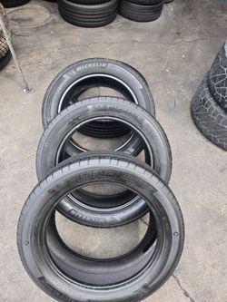 4 tires Michelinn 235/55/19 for toyota sienna highlander BMW Mercedes